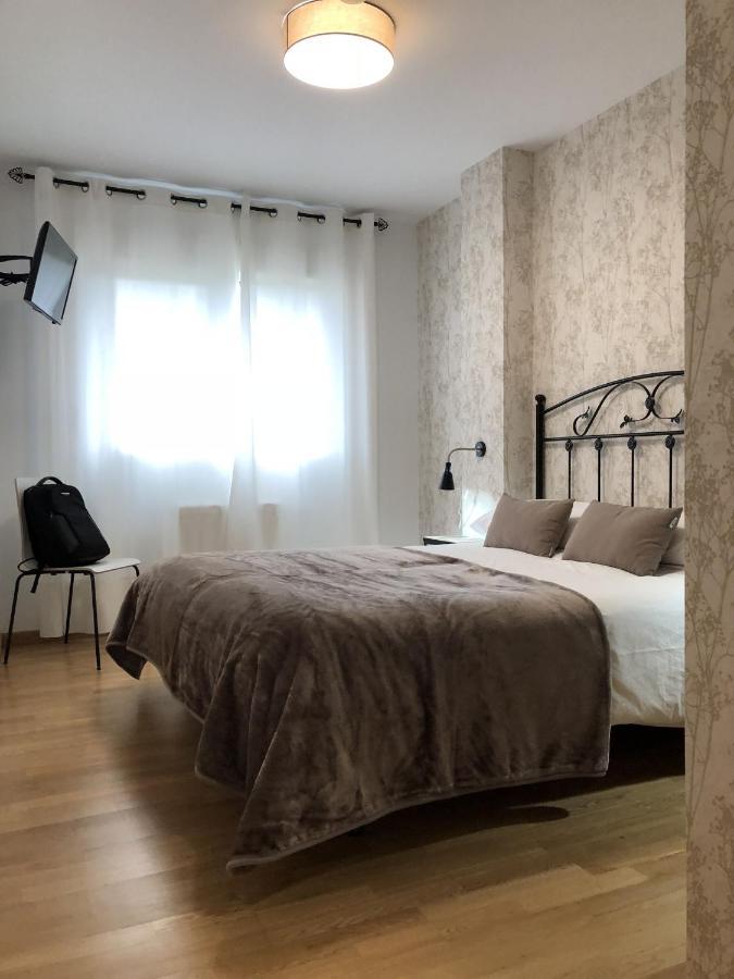 Pension 23-Vinte E Tres Педрусо Экстерьер фото